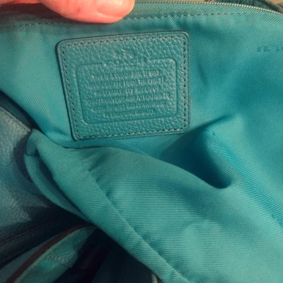 Coach Edie 31 Shoulder Bag Pebble Leather - Picture 10 of 16